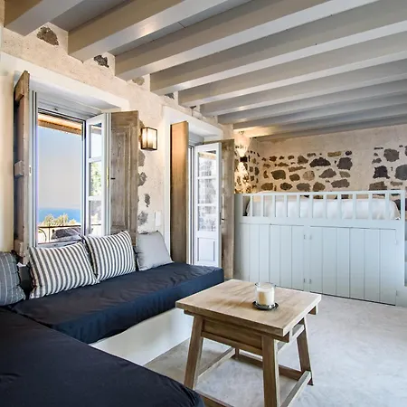 Pavlaina Complex Of Traditional Residences In Nisyros. Enjoy The Garden And The Sea View *