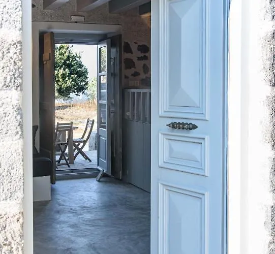 Διαμέρισμα Pavlaina Complex Of Traditional Residences In Nisyros. Enjoy The Garden And The Sea View *