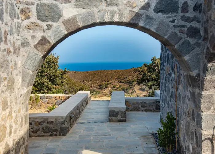 Pavlaina Complex Of Traditional Residences In Nisyros. Enjoy The Garden And The Sea View *