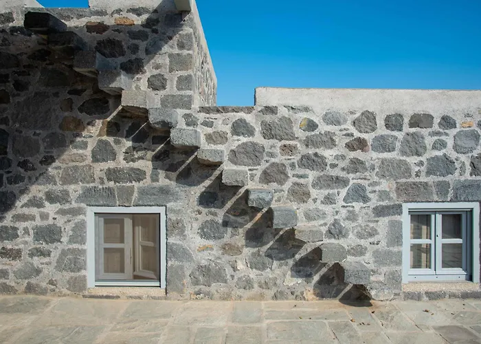 Pavlaina Complex Of Traditional Residences In Nisyros. Enjoy The Garden And The Sea View Διαμέρισμα *