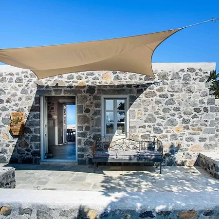 Apartment Pavlaina Complex Of Traditional Residences In Nisyros. Enjoy The Garden And The Sea View