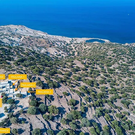 Pavlaina Complex Of Traditional Residences In Nisyros. Enjoy The Garden And The Sea View Apartment