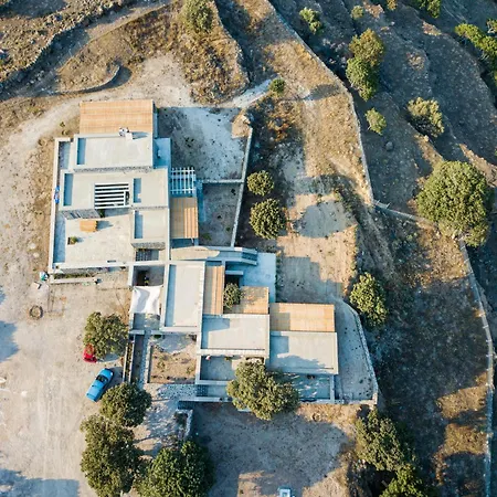 Pavlaina Complex Of Traditional Residences In Nisyros. Enjoy The Garden And The Sea View Apartment Emporeios (Nisyros)