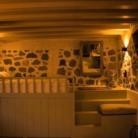Pavlaina Complex Of Traditional Residences In Nisyros. Enjoy The Garden And The Sea View *
